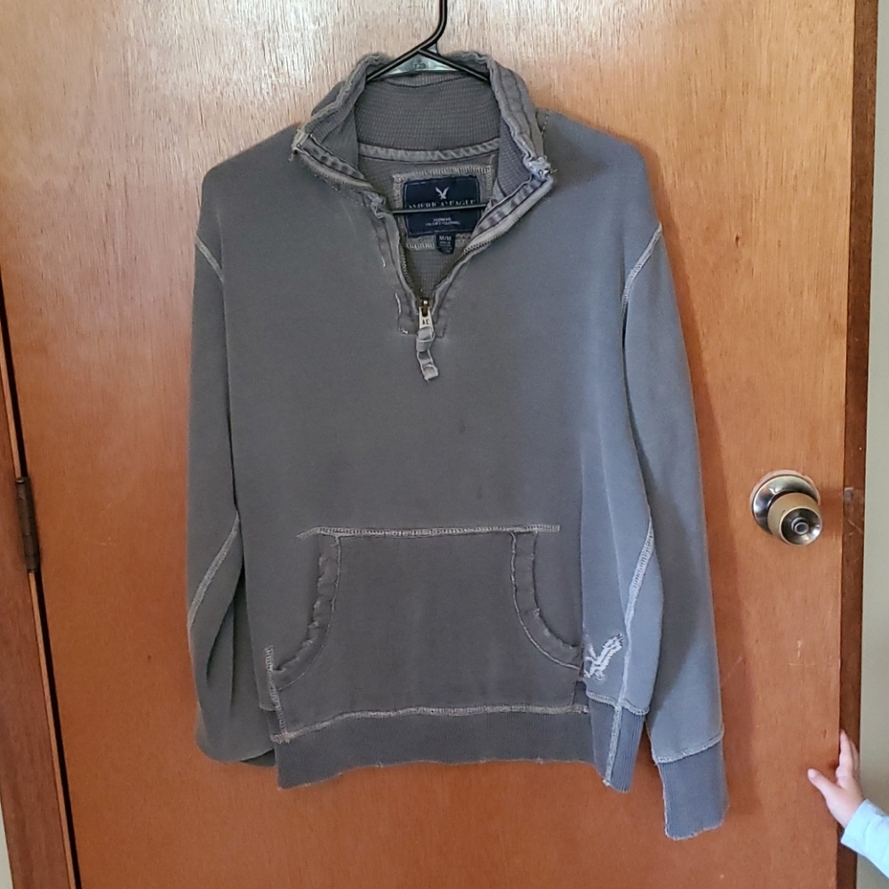 American eagle sweater